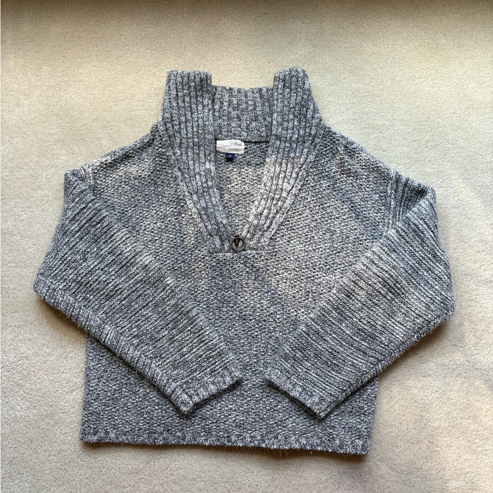 Universal Thread Grey Quarter-Zip Sweater –Size M, Cropped with Oversized Collar